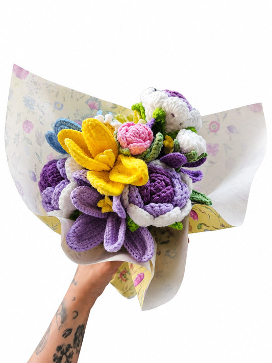 Bouquet fiori all'uncinetto con Charm